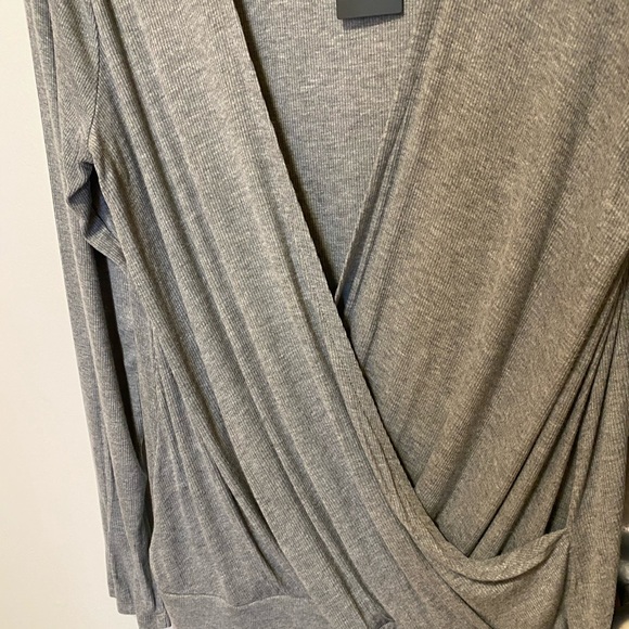 BCBG max azria long sleeve cross over shirt heather grey - Picture 2 of 6